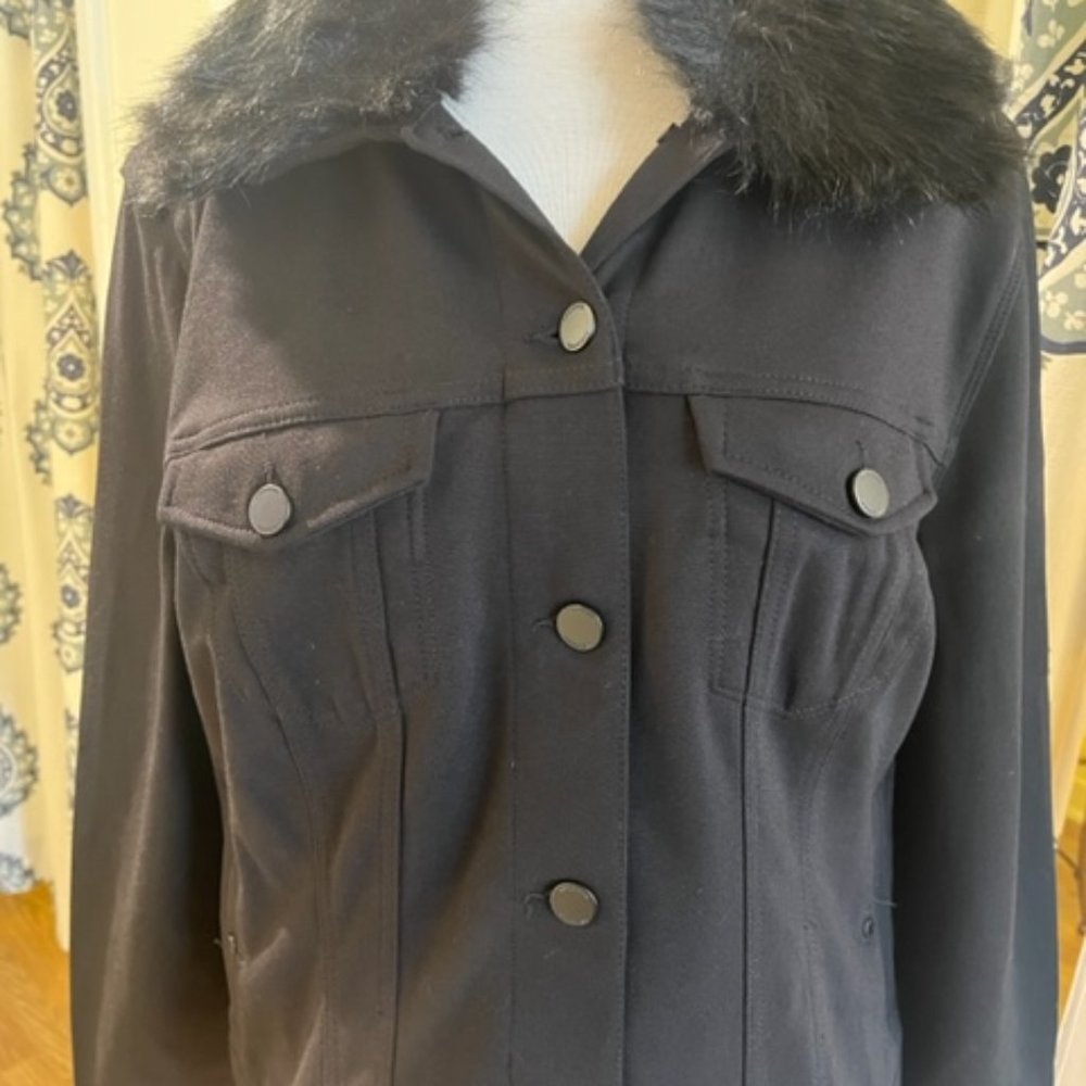 Liverpool Black stretch jacket with detachable fur collar